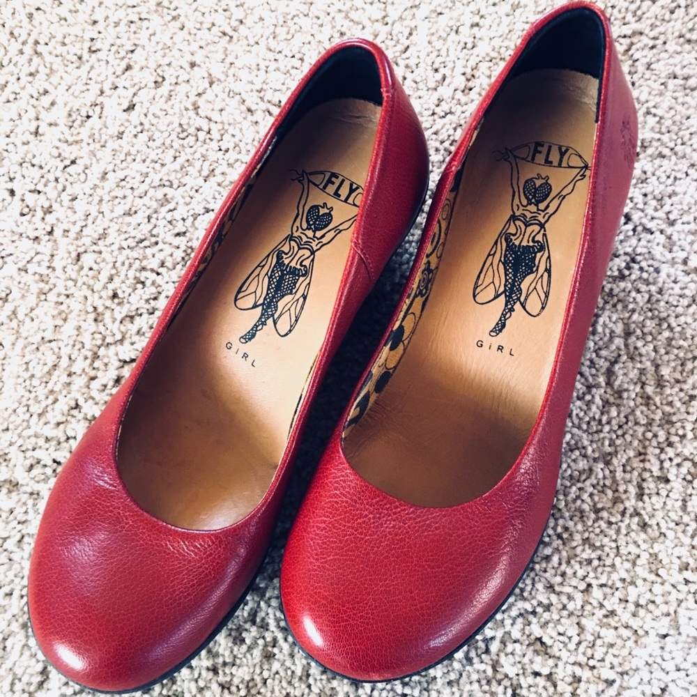 Fly London Heel